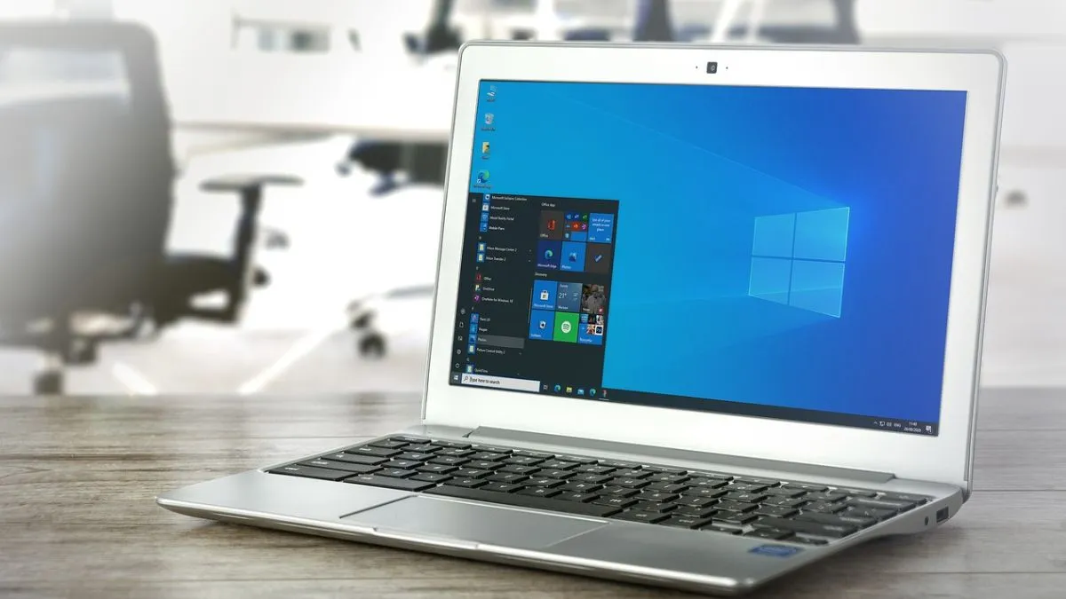 Laptop with Latest Windows