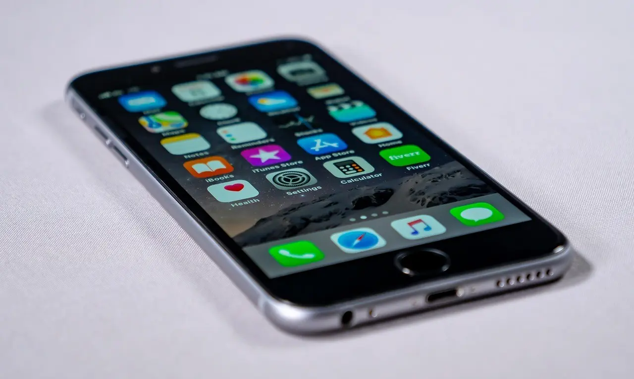 Top 10 Best Phone in The World 2025: टॉप 10 बेस्ट फोन इन द वर्ल्ड!